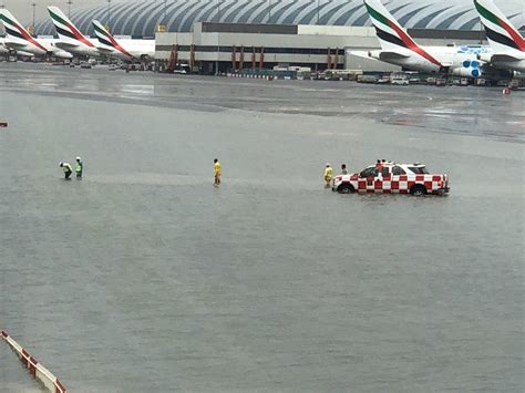 dubai airport flood 2024